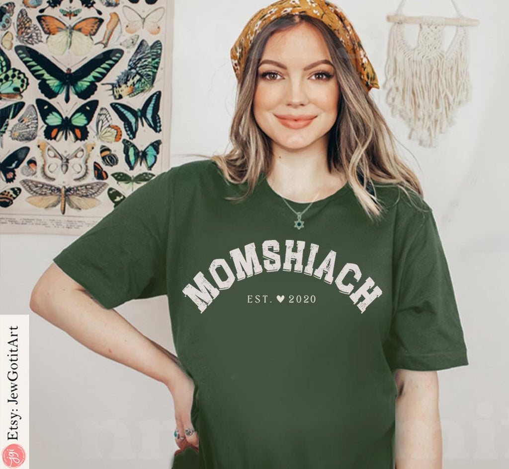 Momshiach shirt Jewish Mom Shirt College letters Tee Jewish T-Shirt for Women Bible Mom Gift Shabbat Shirt Jewish Apparel Shirt Israel Shirt