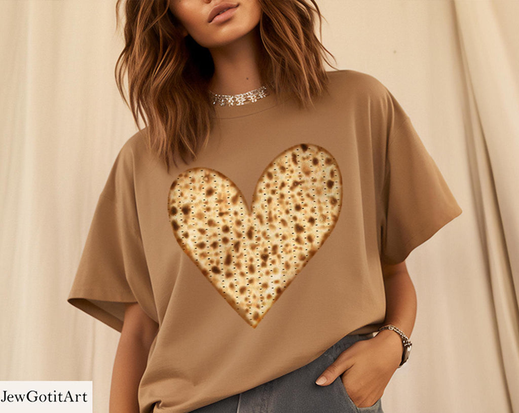 Matzah Heart Passover T-Shirt Sweatshirt Women Funny Jewish Holiday Graphic Tee Seder Pesach Celebration Passover gifts Pesach Gifts Matzo