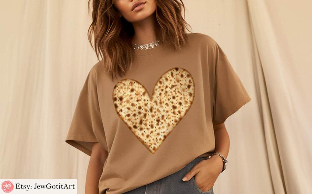 Matzah Heart Passover Sweatshirt T-Shirt Women Funny Jewish Holiday Graphic Tee Seder Pesach Celebration Passover gifts Pesach Gifts Matzo