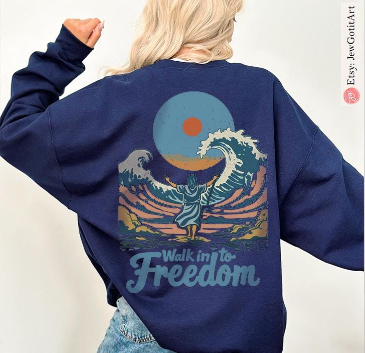 Passover Split Sea T-Shirt – Red Sea Splitting Boho Shirt | Jewish Gift | Pesach Gift | Moses Israel Art Yisrael Chai T-Shirt Passover gift