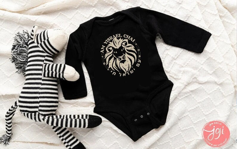 Am Yisrael Chai Lion Zion Infant Long Sleeve Onesie Bodysuit Jewish Baby Hanukkah Gifts Gift Israel Israelite Israeli Jewish Pride Proud Jew